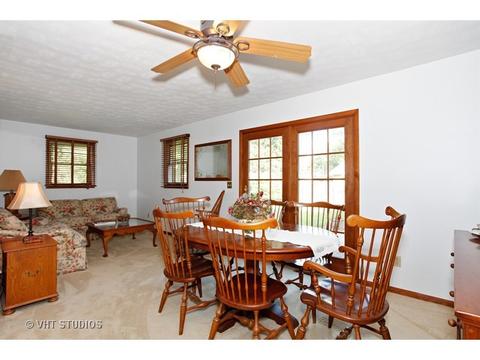 3425 N Pheasant Dr, Morris, IL 60450 photo 4