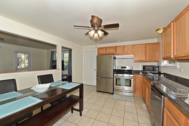 7720 W 80th St, Bridgeview, IL 60455 photo 2