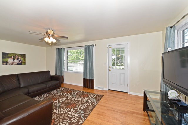 7720 W 80th St, Bridgeview, IL 60455 photo 5