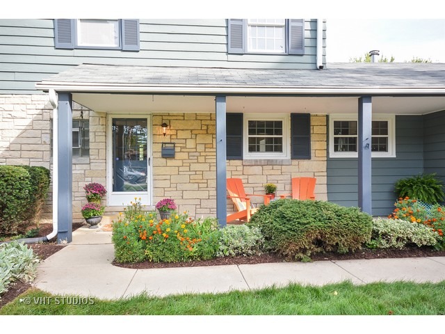 905 E Willow Ave, Wheaton, IL 60187 photo 20