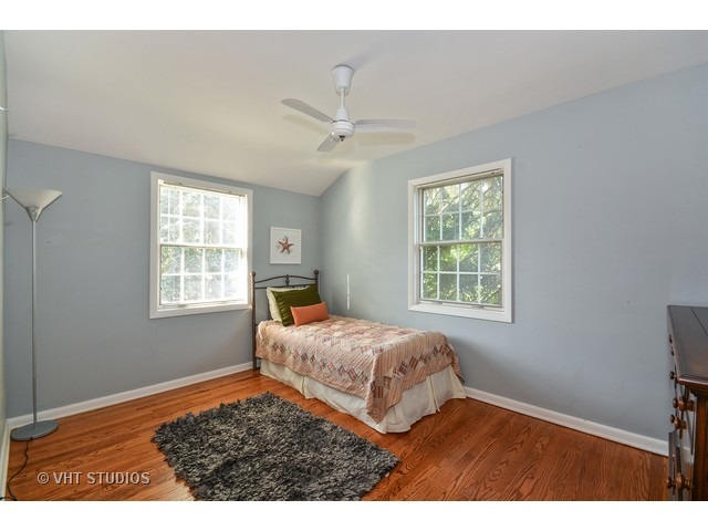 905 E Willow Ave, Wheaton, IL 60187 photo 11
