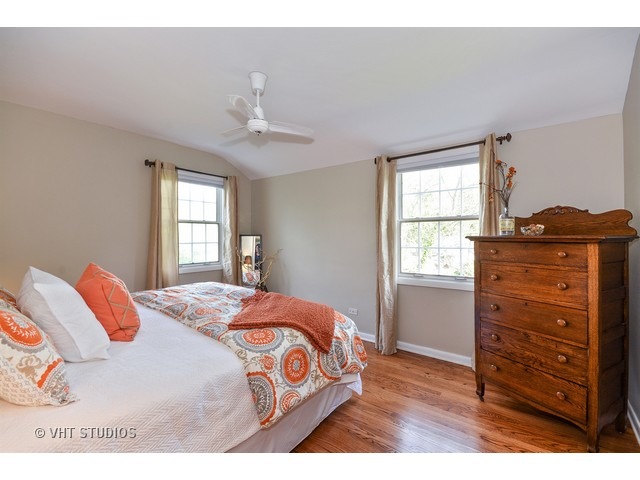 905 E Willow Ave, Wheaton, IL 60187 photo 10