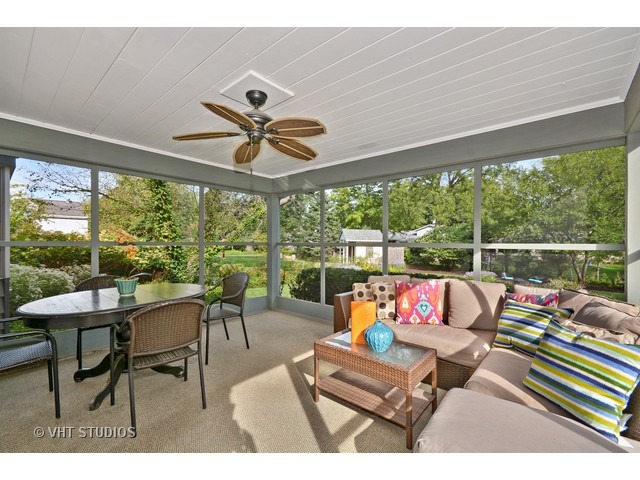 905 E Willow Ave, Wheaton, IL 60187 photo 15