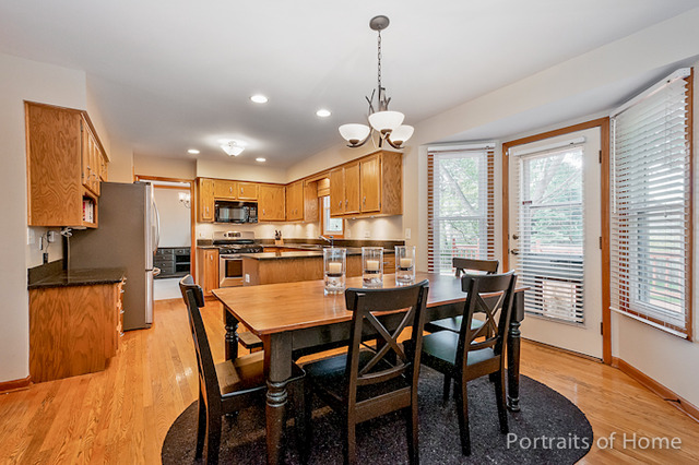 791 Clarendon Ln, Aurora, IL 60504 photo 5