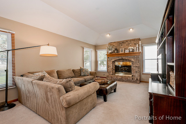 791 Clarendon Ln, Aurora, IL 60504 photo 11