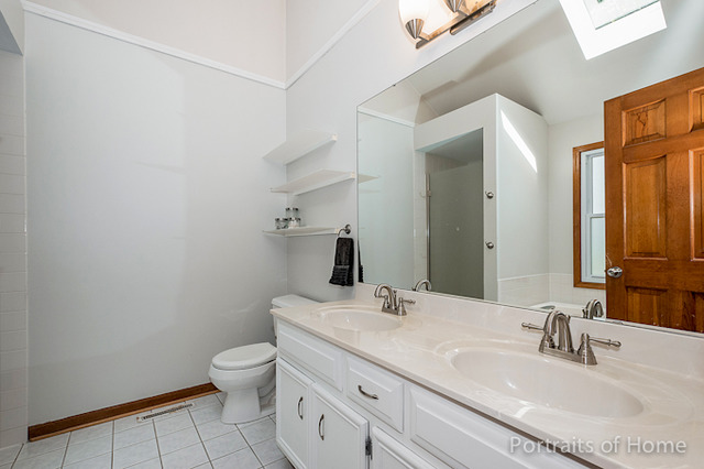 791 Clarendon Ln, Aurora, IL 60504 photo 13