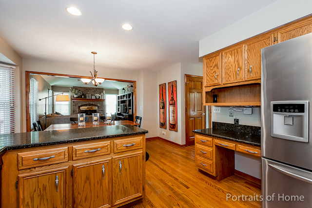 791 Clarendon Ln, Aurora, IL 60504 photo 9