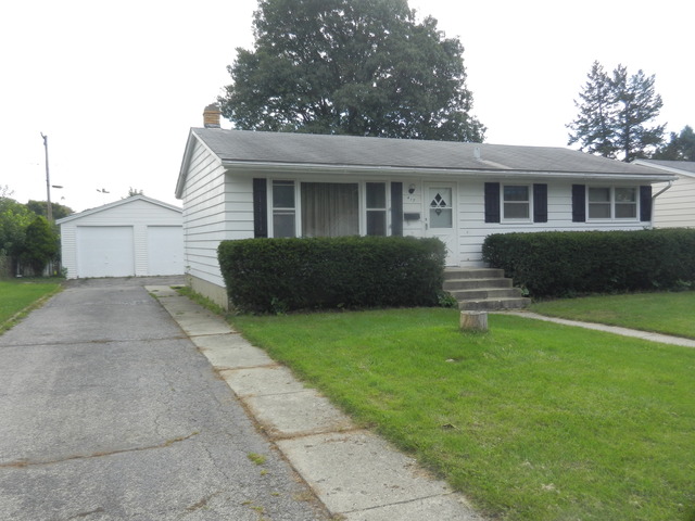 417 Elden Dr, Cary, IL 60013 photo 2