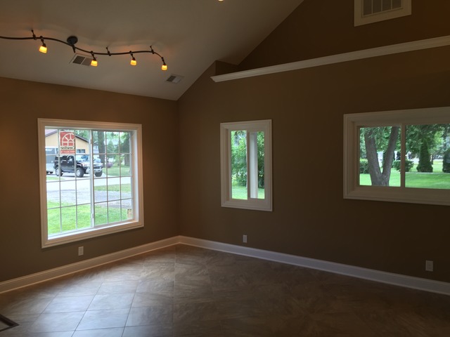 3003 Victoria Ave, Mchenry, IL 60050 photo 9