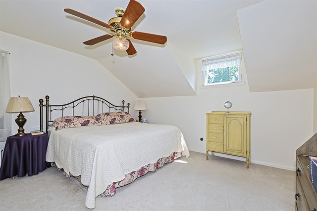 597 Webford Ave, Des Plaines, IL 60016 photo 8