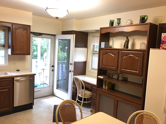597 Webford Ave, Des Plaines, IL 60016 photo 15