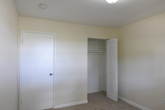 340 S Hale St, Addison, IL 60101 photo 13