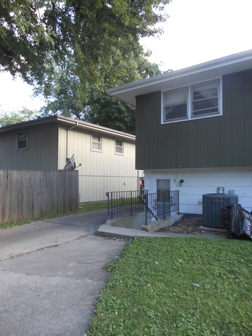 Undisclosed, Joliet, IL 60435 photo 17