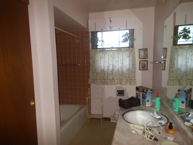 Undisclosed, Joliet, IL 60435 photo 6
