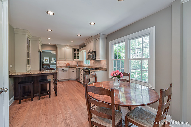 223 E Farnham Ln, Wheaton, IL 60189 photo 8