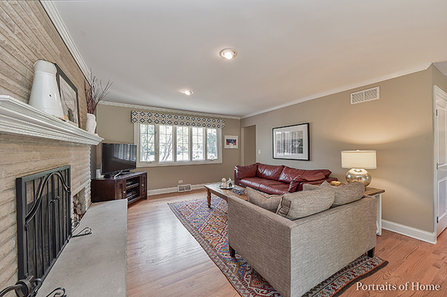 223 E Farnham Ln, Wheaton, IL 60189 photo 5