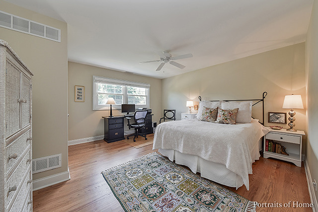 223 E Farnham Ln, Wheaton, IL 60189 photo 13