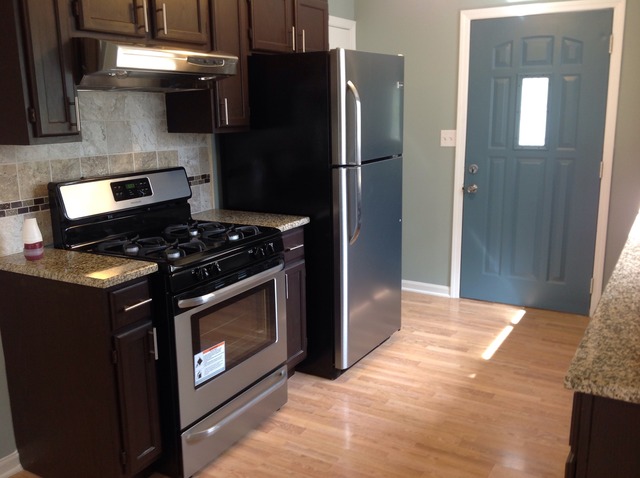 1204 Gates St, Aurora, IL 60505 photo 5