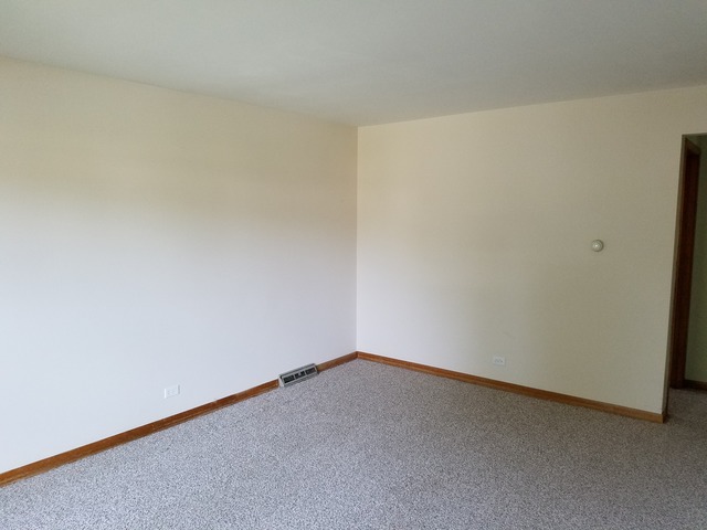 14319 Keystone Ave, Midlothian, IL 60445 photo 4