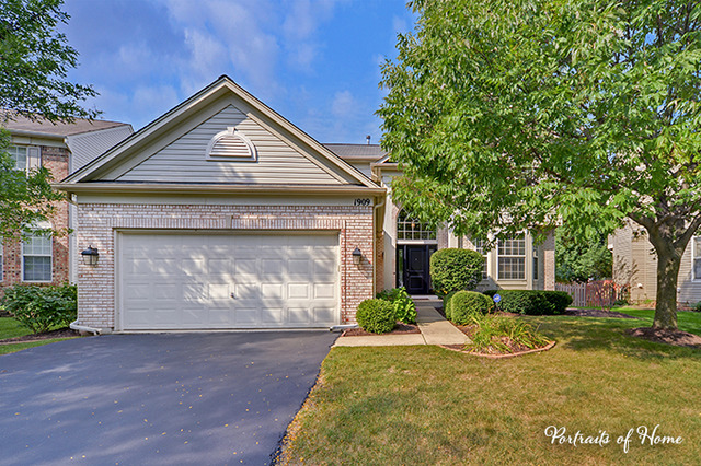 1909 Capri Dr, Aurora, IL 60503 photo 1