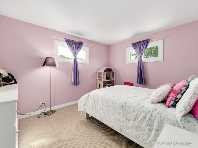 311 E Myrick Ave, Addison, IL 60101 photo 8