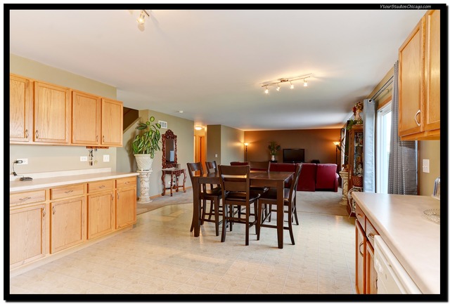 1810 Castle Ridge Dr, Plainfield, IL 60586 photo 8