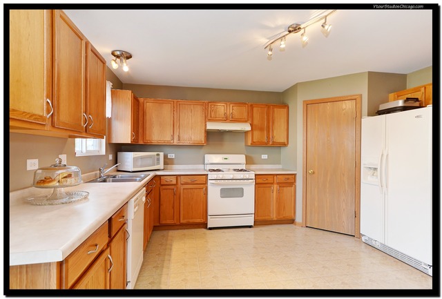 1810 Castle Ridge Dr, Plainfield, IL 60586 photo 7