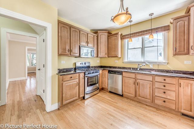 941 Mapleton Ave, Oak Park, IL 60302 photo 10