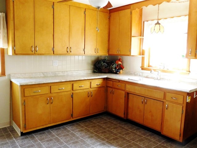 2833 Ruby St, Franklin Park, IL 60131 photo 4