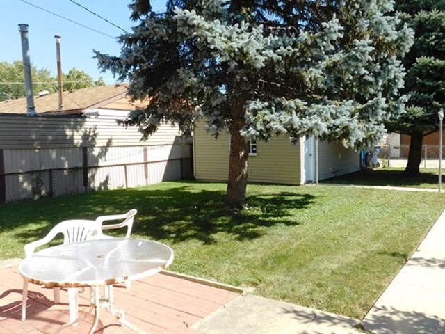 2833 Ruby St, Franklin Park, IL 60131 photo 10