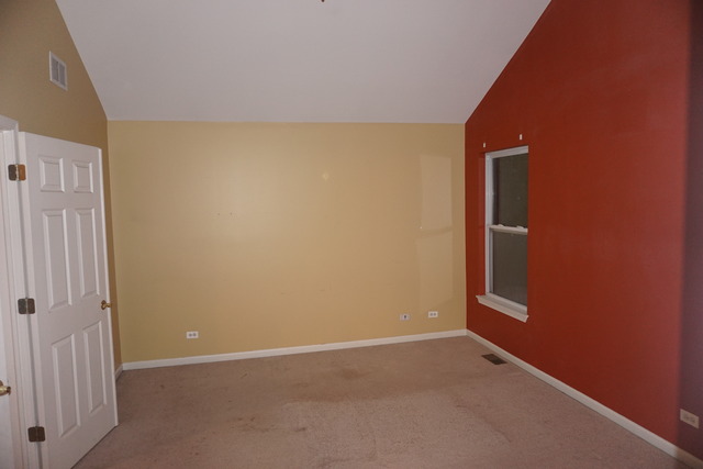 11605 S Decathalon Ln, Plainfield, IL 60585 photo 8