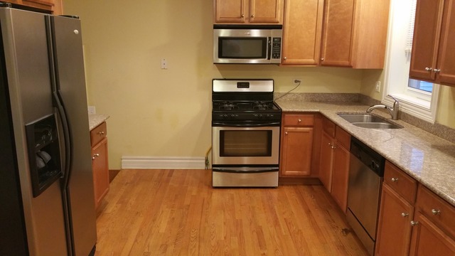 5831 N Austin Ave, Chicago, IL 60646 photo 4