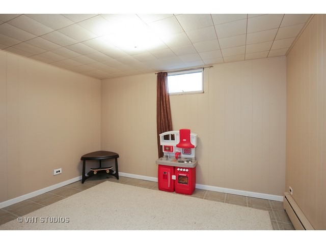 403 Mcclure Ave, Elgin, IL 60123 photo 5