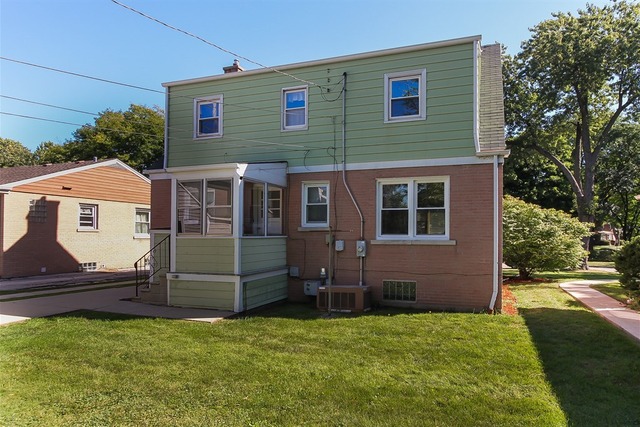 610 Arlington Ave, Des Plaines, IL 60016 photo 23