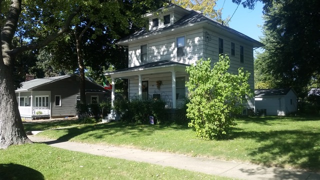 1608 E 5th St, Sterling, IL 61081 photo 1