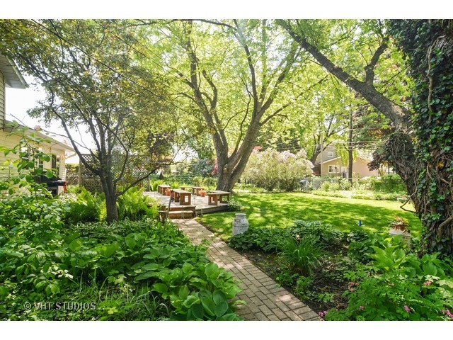 1827 E Cree Ln, Mount Prospect, IL 60056 photo 15
