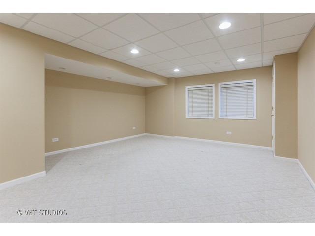 295 Pinecrest Ct, Aurora, IL 60502 photo 14