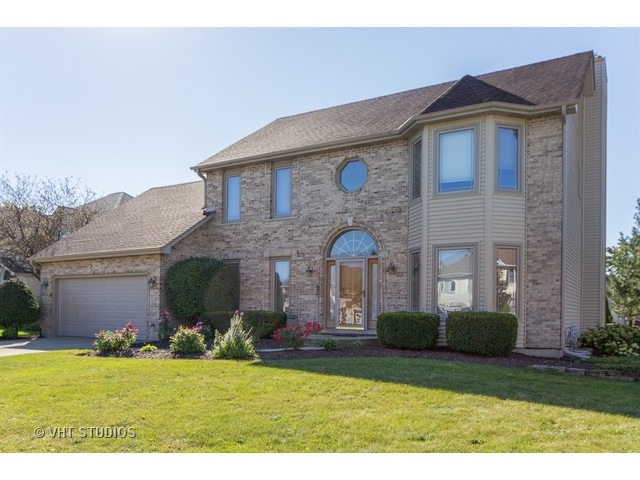 295 Pinecrest Ct, Aurora, IL 60502 photo 1
