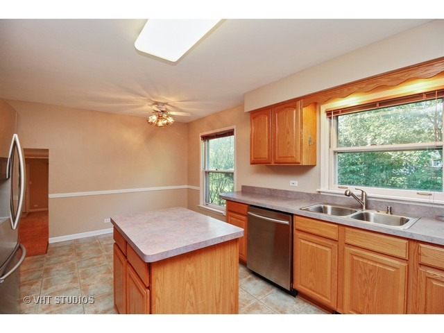 20534 Marathon Ct, Olympia Fields, IL 60461 photo 5