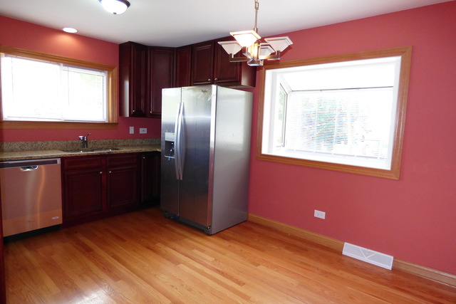 4126 Vernon Ave, Brookfield, IL 60513 photo 7