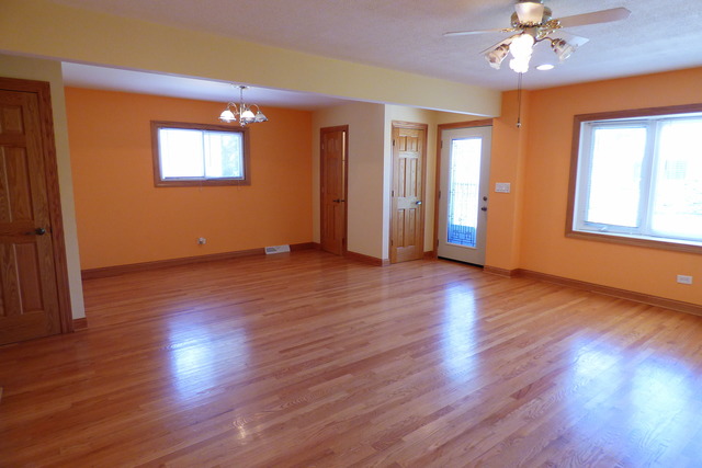 4126 Vernon Ave, Brookfield, IL 60513 photo 4