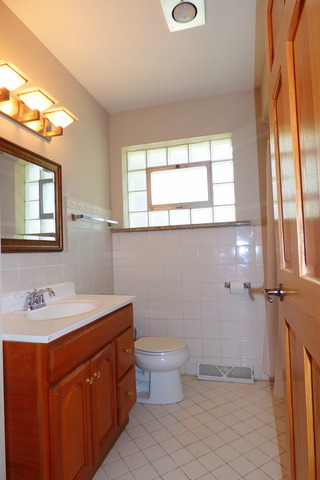 4126 Vernon Ave, Brookfield, IL 60513 photo 12