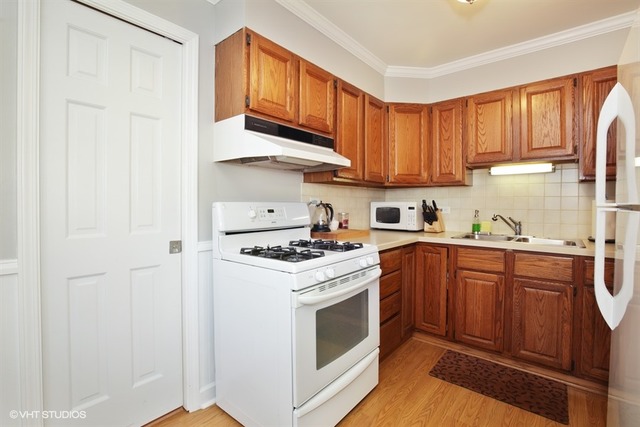 2204 Martin Ln, Rolling Meadows, IL 60008 photo 4
