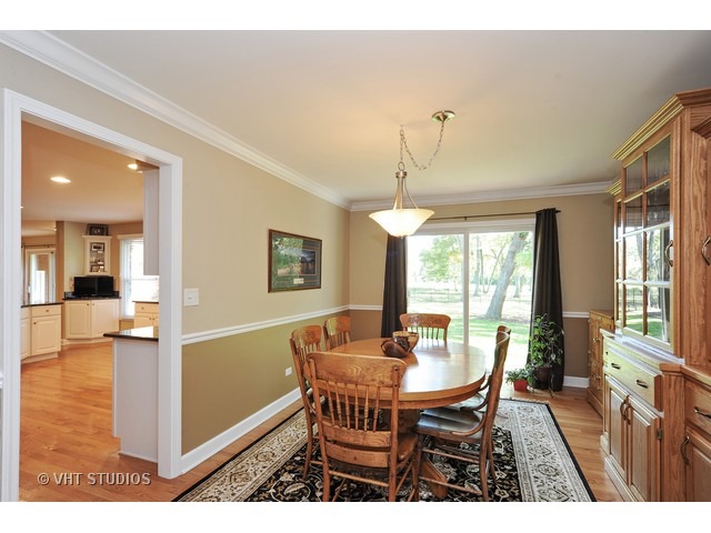 1683 Saunders Rd, Riverwoods, IL 60015 photo 4