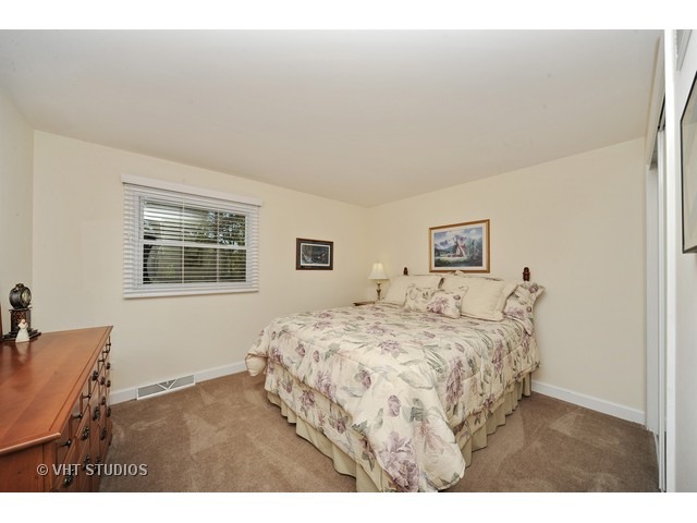 1683 Saunders Rd, Riverwoods, IL 60015 photo 13