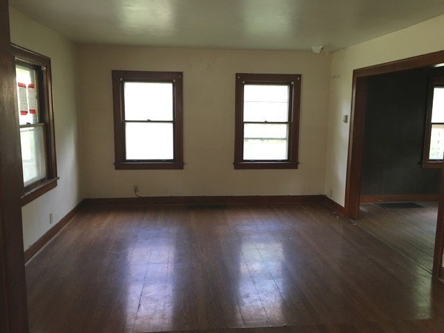 511 S Liberty St, Elgin, IL 60120 photo 5