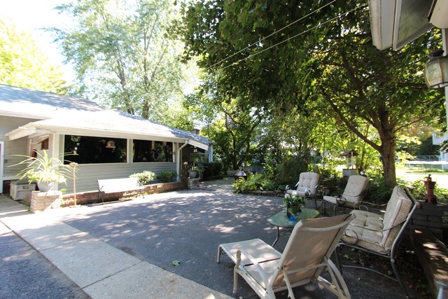 1627 N Riverside Dr, Mchenry, IL 60050 photo 8