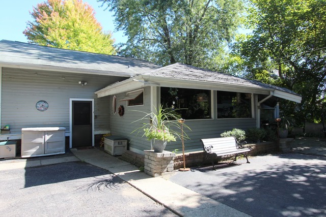 1627 N Riverside Dr, Mchenry, IL 60050 photo 7