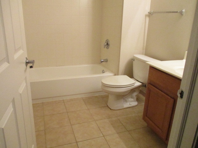 820 E Pershing Rd, Chicago, IL 60653 photo 13