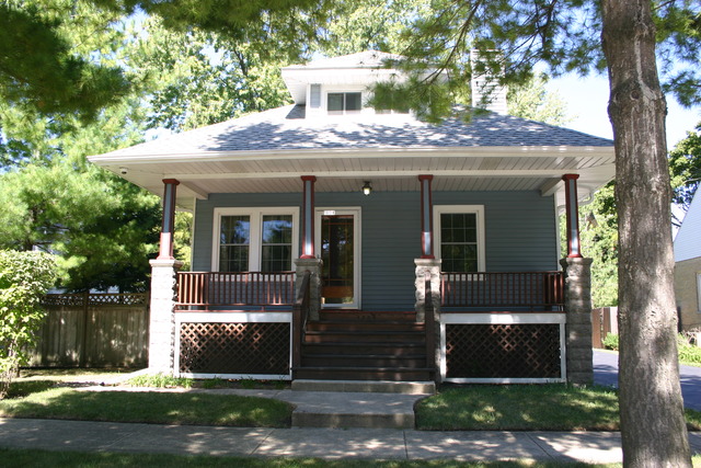 1604 E Forest Ave, Des Plaines, IL 60018 photo 2